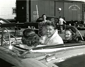 Image description is not available for 1947.032